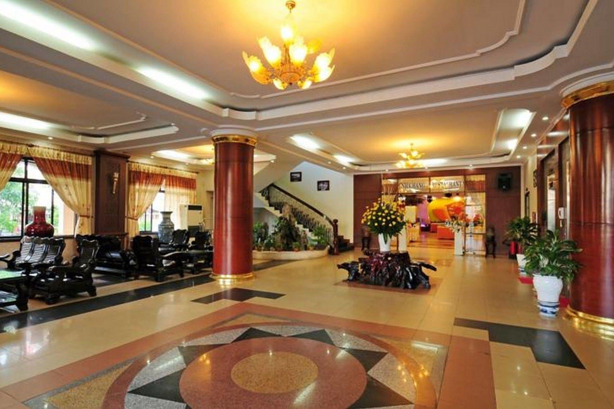 Duy Tan Hotel Hue Exterior photo
